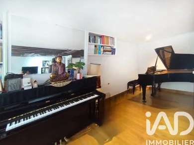 Apartment in Paris (75003)