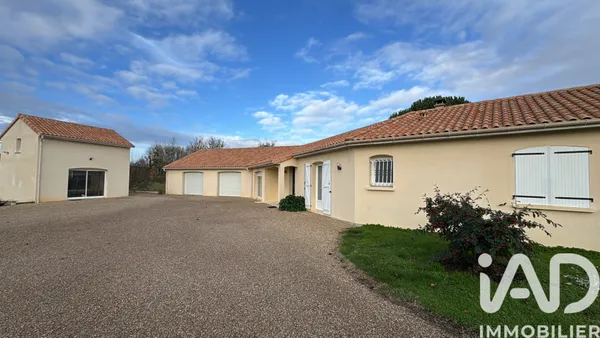 Vente maison à Thuré (86540) : maison 6 pièces 93 m² — 8
