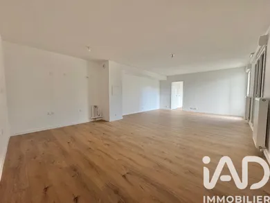 Appartement à La Queue-en-Brie (94510)