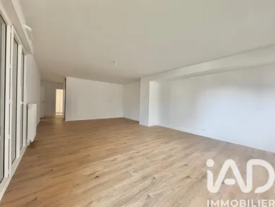 Appartement à La Queue-en-Brie (94510)