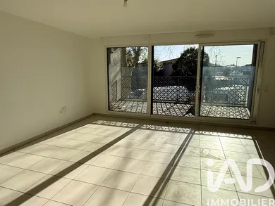 Apartment in Cenon (33150)