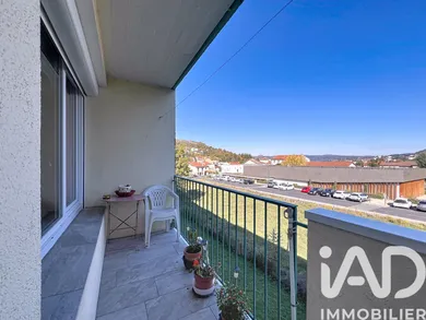 Apartment in Vals-près-le-Puy (43750)