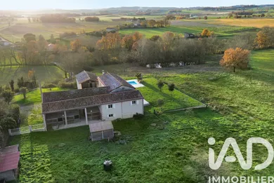 Domain at Fénols (81600)