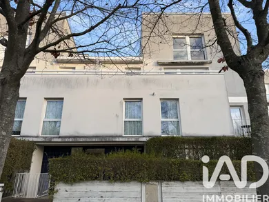 Duplex in Sainte-Geneviève-des-Bois (91700)