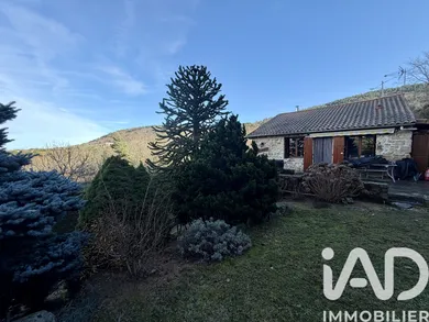 Park home at Gilhoc-sur-Ormèze (07270)