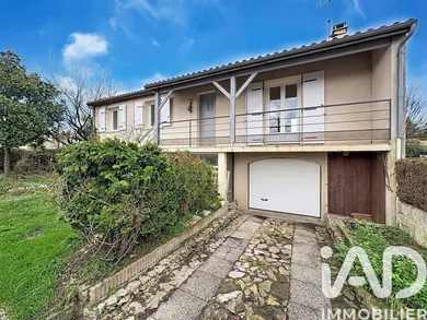 Traditional house at Parthenay (79200)