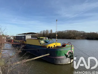 Barge at Juvisy-sur-Orge (91260)