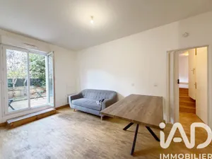 Apartment at Villejuif (94800)