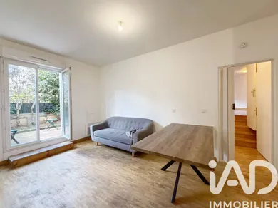 Apartment at Villejuif (94800)