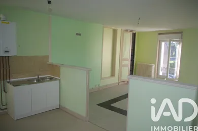 Immeuble à Bessé-sur-Braye (72310)