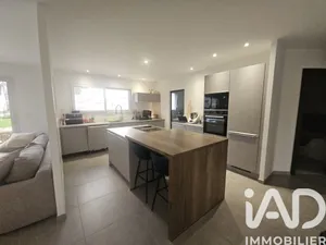 House in Beuzeville (27210)