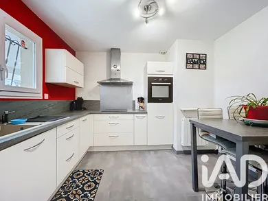 House in Saint-Mariens (33620)