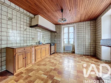 Maison de village à Mailly-la-Ville (89270)