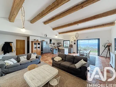 Maison à Besse-sur-Issole (83890)