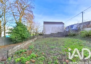 Terrain à Rosny-sous-Bois (93110)