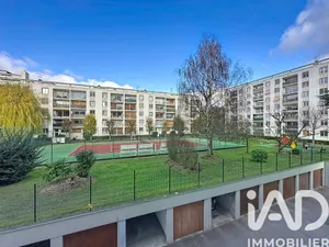 Apartment in Montmorency (95160)