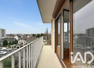 Apartment in Épinay-sur-Seine (93800)