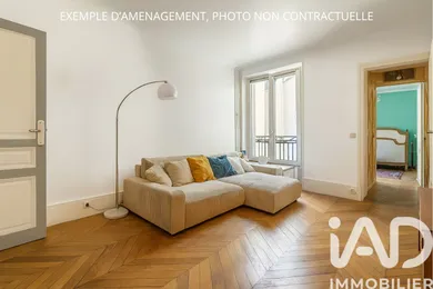 Apartment in Saint-Mandé (94160)