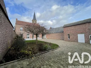 Traditional house at Féchain (59247)