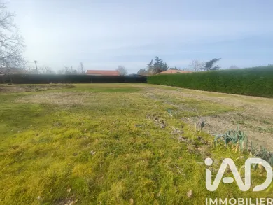 Terrain à bâtir à Saint-Étienne-de-Tulmont (82410)