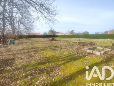 Terrain à bâtir à Saint-Étienne-de-Tulmont (82410)