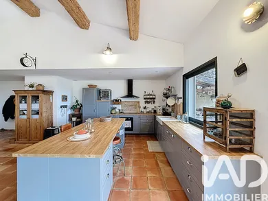 Maison à Besse-sur-Issole (83890)