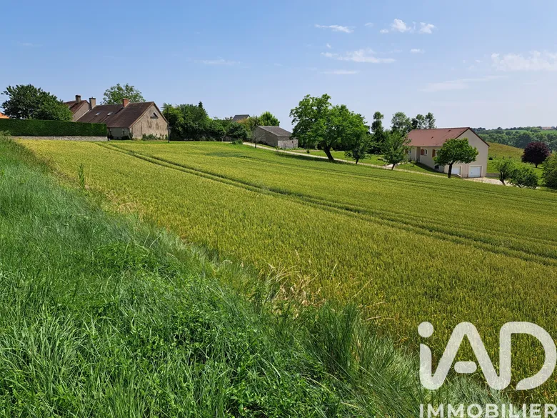Terrain 3140 m² · à Besson · 16 000 €
