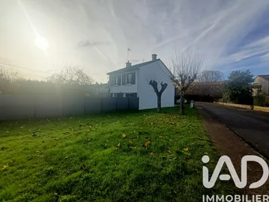 Maison à Poitiers (86000)
