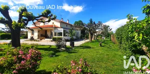 Townhouse at Labastide-Saint-Pierre (82370)