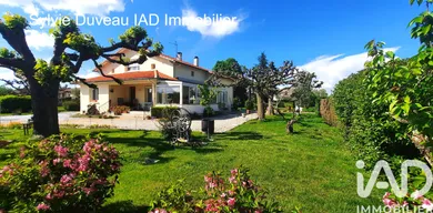 Townhouse at Labastide-Saint-Pierre (82370)