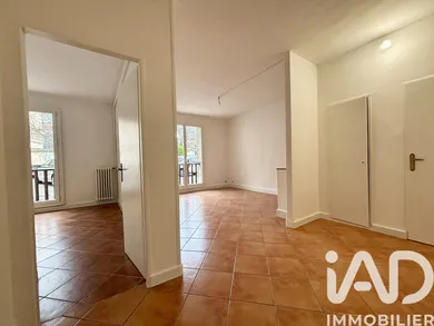 Apartment in Aix-en-Provence (13100)