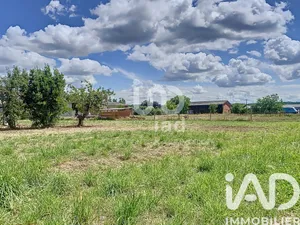 Terrain à bâtir à Nègrepelisse (82800)