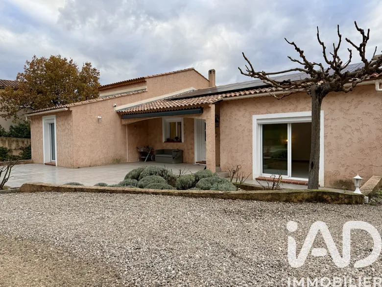 Maison 4 pièces 158 m² · à Pierrefeu-du-Var · 158 m² · 480 000 €