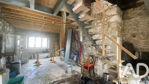 Maison à Saint-Benoist-sur-Vanne (10160)