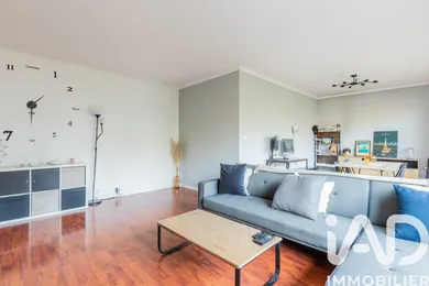 Apartment at Chilly-Mazarin (91380)