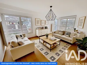 Apartment in Sèvres (92310)