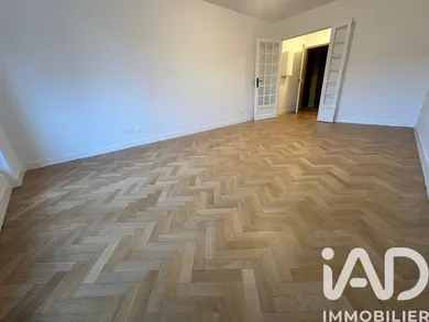 Apartment in Saint-Mandé (94160)