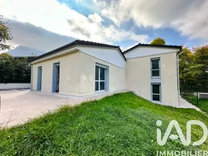 Maison traditionnelle à Saint-Laurent-du-Pont (38380)