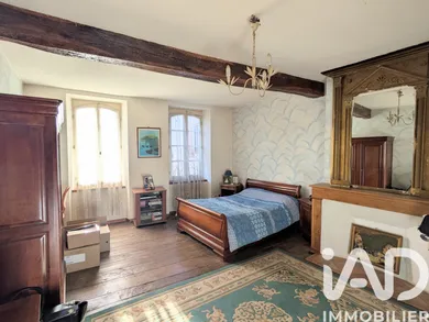 Village house in Sabarat (09350)