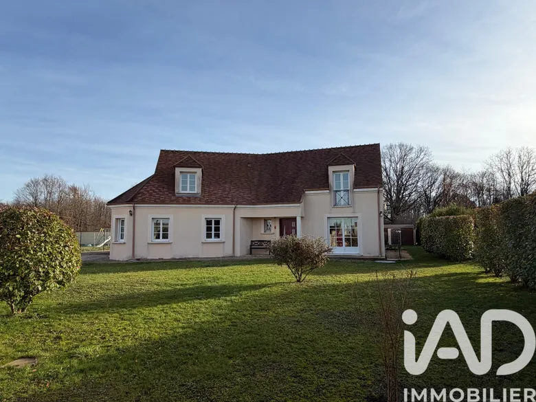 Maison 8 pièces 229 m² · à Vergigny · 229 m² · 339 000 €