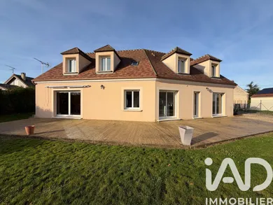 Architectural house in Vergigny (89600)
