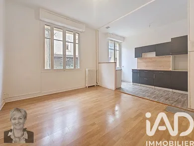 Apartment in Carcassonne (11000)