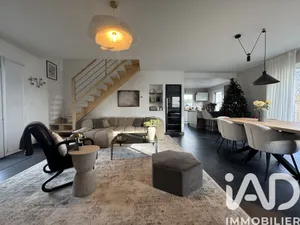 Traditional house in Ploumagoar (22970)