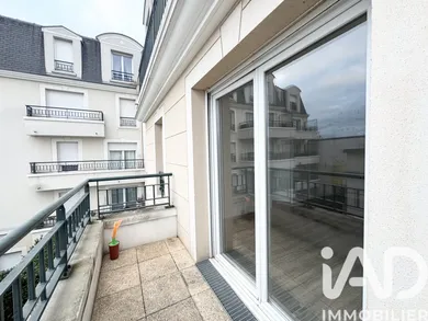 Apartment in Drancy (93700)