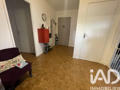 Apartment in Villeurbanne (69100)