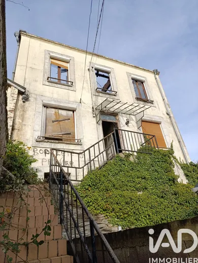 Maison de ville à Bogny-sur-Meuse (08120)
