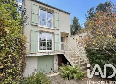 House in Houilles (78800)