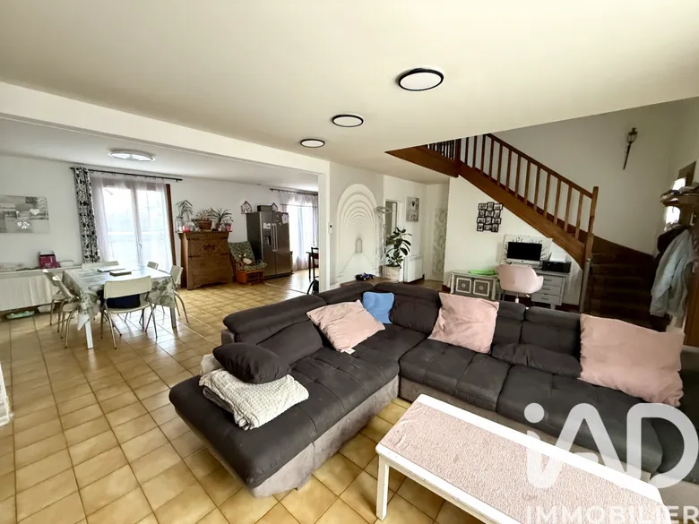 Maison 7 pièces 155 m² · à Laval · 155 m² · 258 500 €