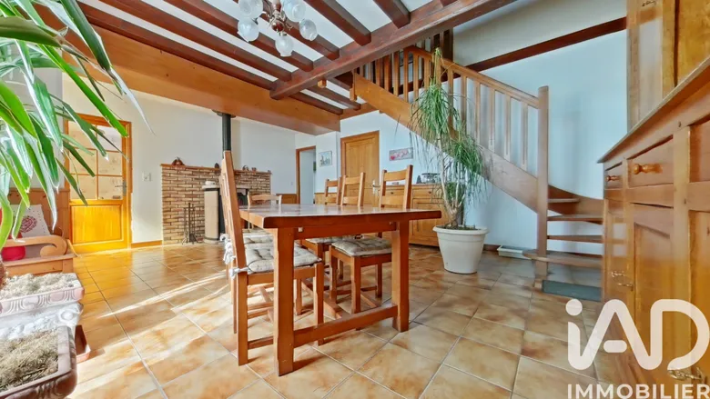 Maison 6 pièces 217 m² · à Nanchez · 216,8 m² · 285 000 €