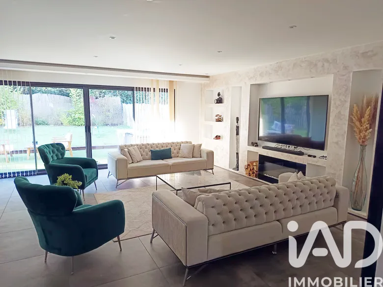 Maison 6 pièces 147 m² · à La Chapelle-sur-Erdre · 147 m² · 546 000 €